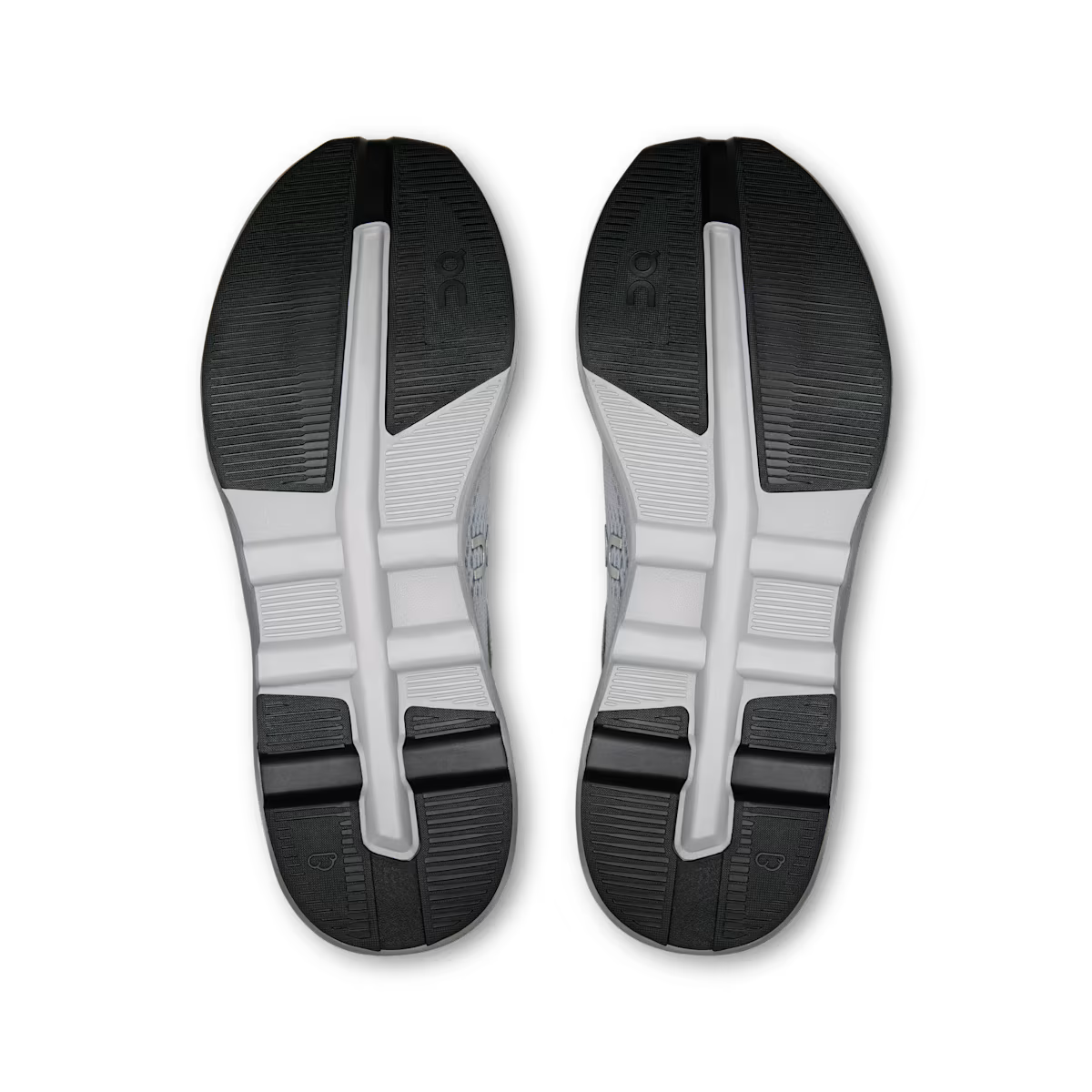 Auf dem Wolkenzonenmond